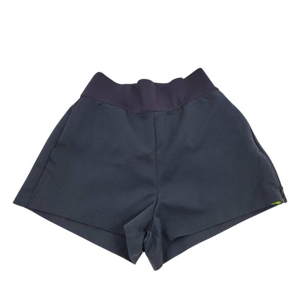 Nike Women's Tech Pack High Rise Shorts Sportswear Large AR3016 NWT - Picture 4 of 10